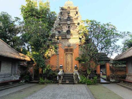 The Puri Saren Palace is where Indonesia's royal family lives, and part of is open for the public to visit!